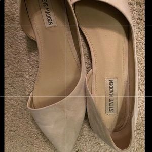 Steve Madden Peek-a-Boo Flats. Tan. Slightly used. Great for Summer Slip-ons.